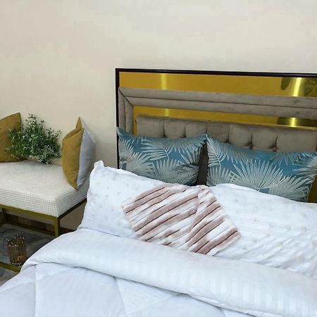 R&K Two Bedroom Apartment Dar es Salaam Buitenkant foto