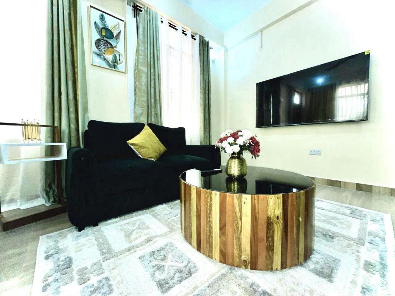 R&K Two Bedroom Apartment Dar es Salaam Buitenkant foto