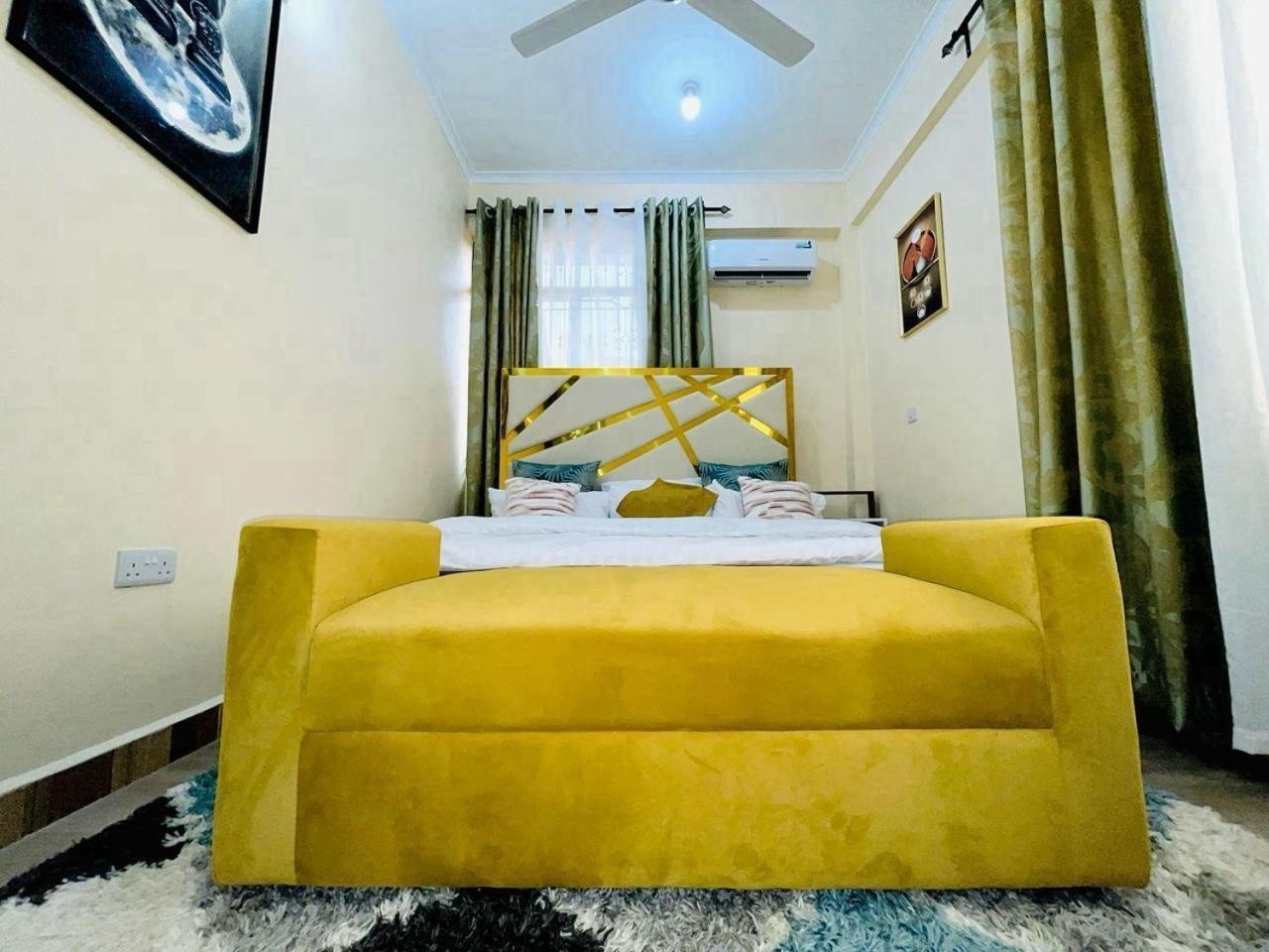 R&K Two Bedroom Apartment Dar es Salaam Buitenkant foto