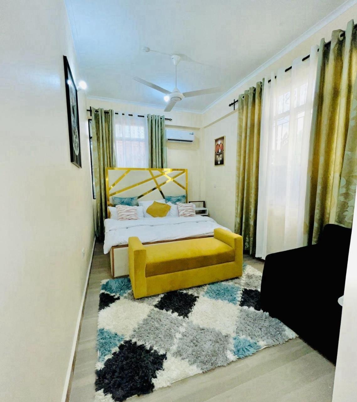R&K Two Bedroom Apartment Dar es Salaam Buitenkant foto